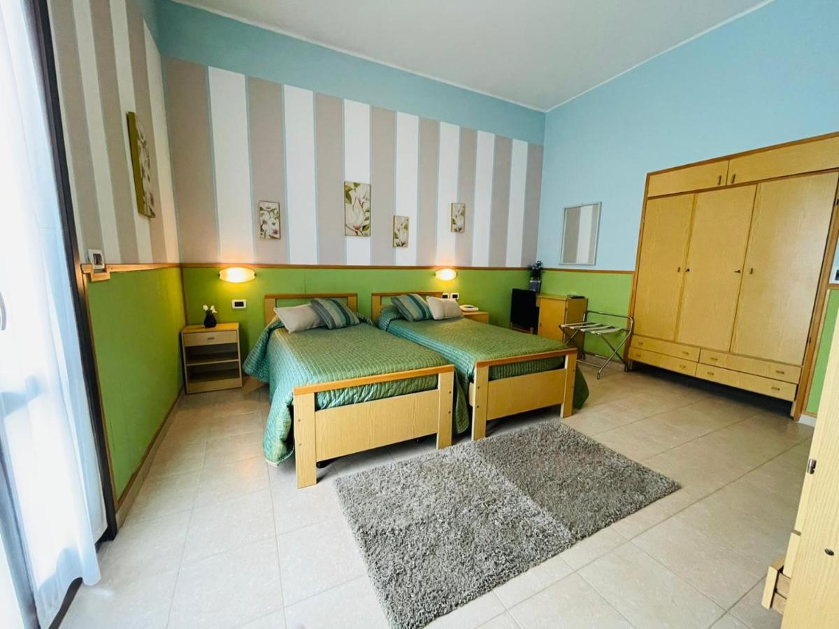 Hotel Azzurra Salsomaggiore Terme Exterior foto
